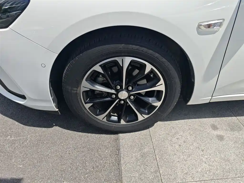 Chevrolet Monza 2023 1.3T Mild Hybrid Automatic Premium Edition фото 23