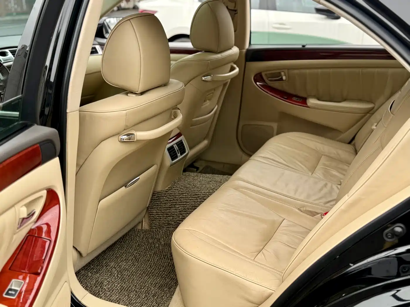 Hongqi Hongqi盛世 2009 3.0L Luxury фото 13