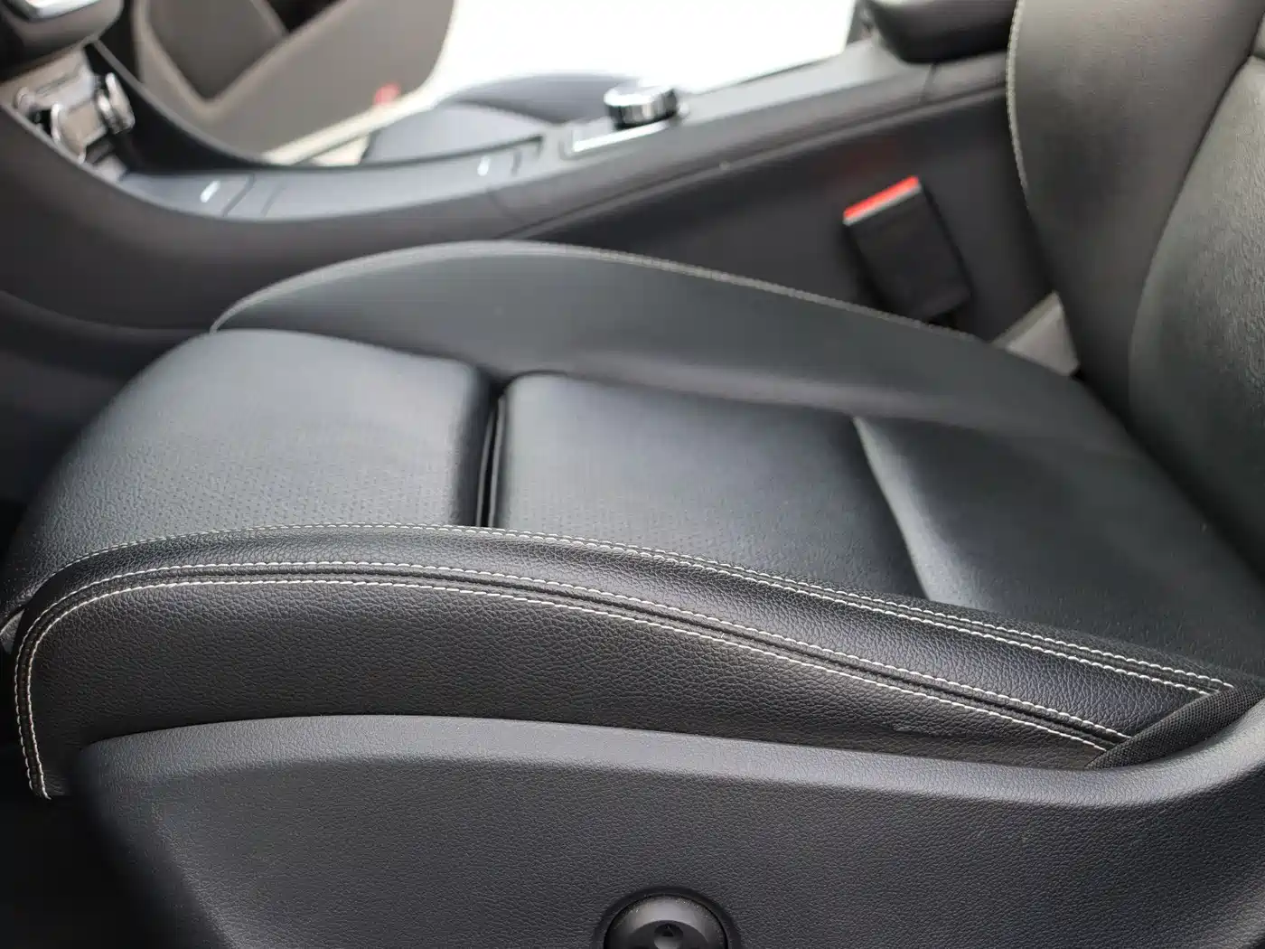 Mercedes-Benz GLA 2016 GLA 200 Dynamic фото 17