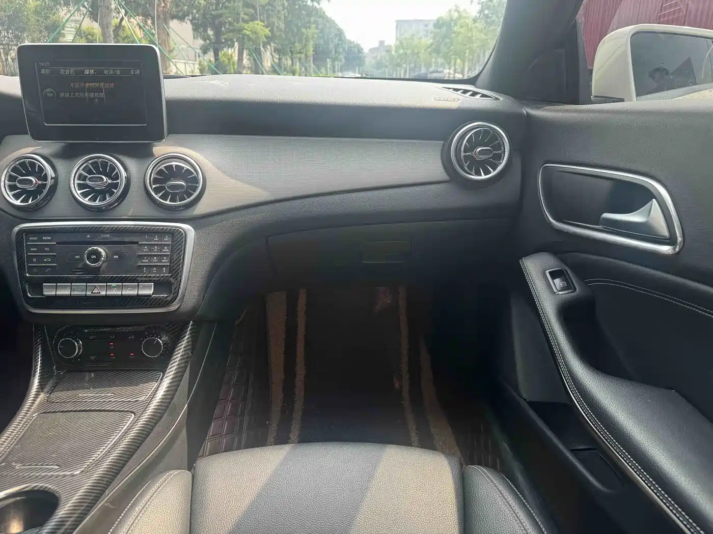 Mercedes-Benz CLA (Import) 2016 CLA 200 Sport фото 9