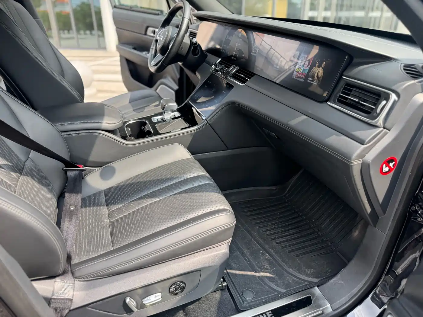 Li Auto Li ONE 2020 Extended Range 6-seater фото 5