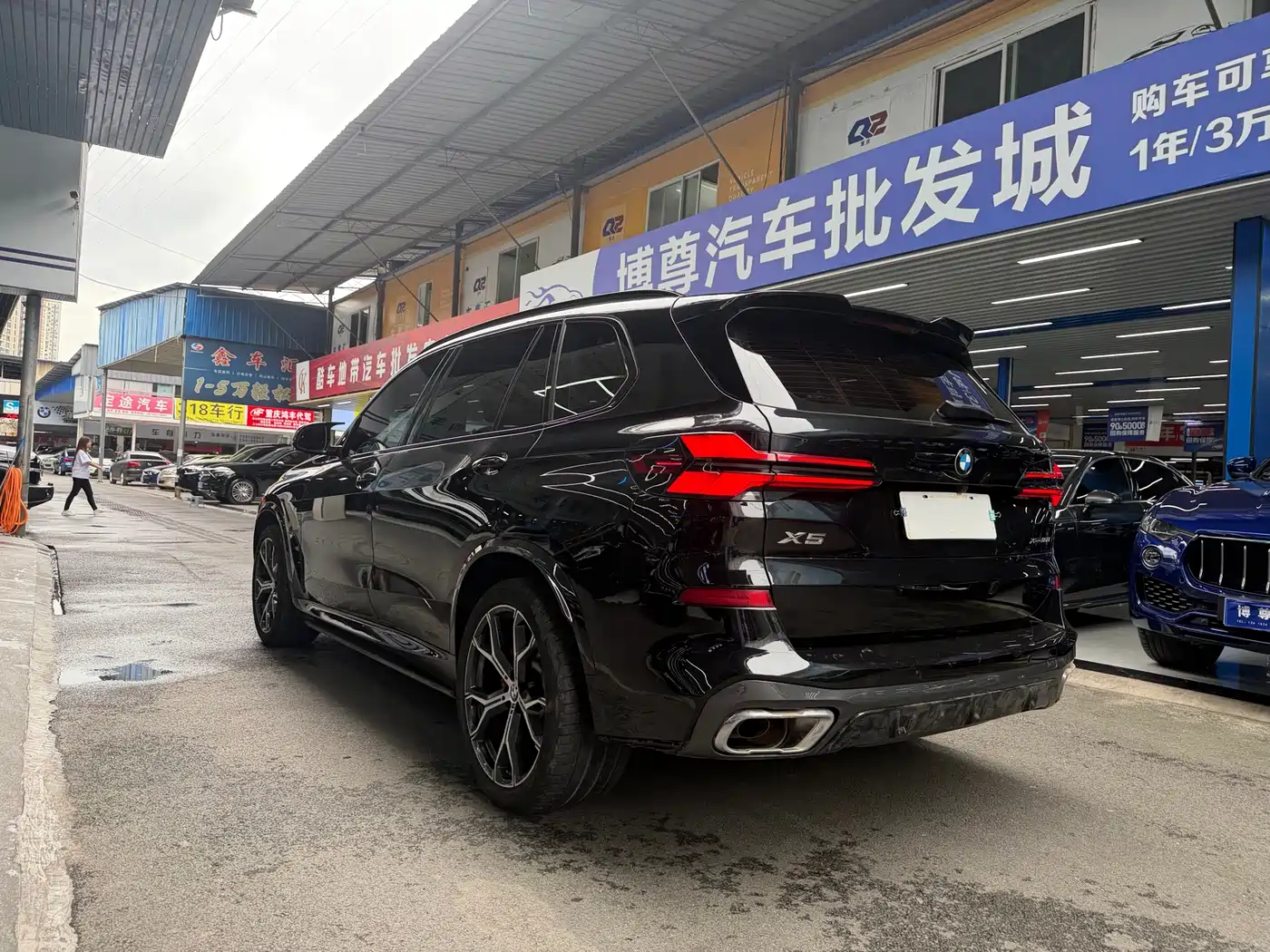 BMW X5 2023 xDrive 30Li Premium M Sport Package фото 23