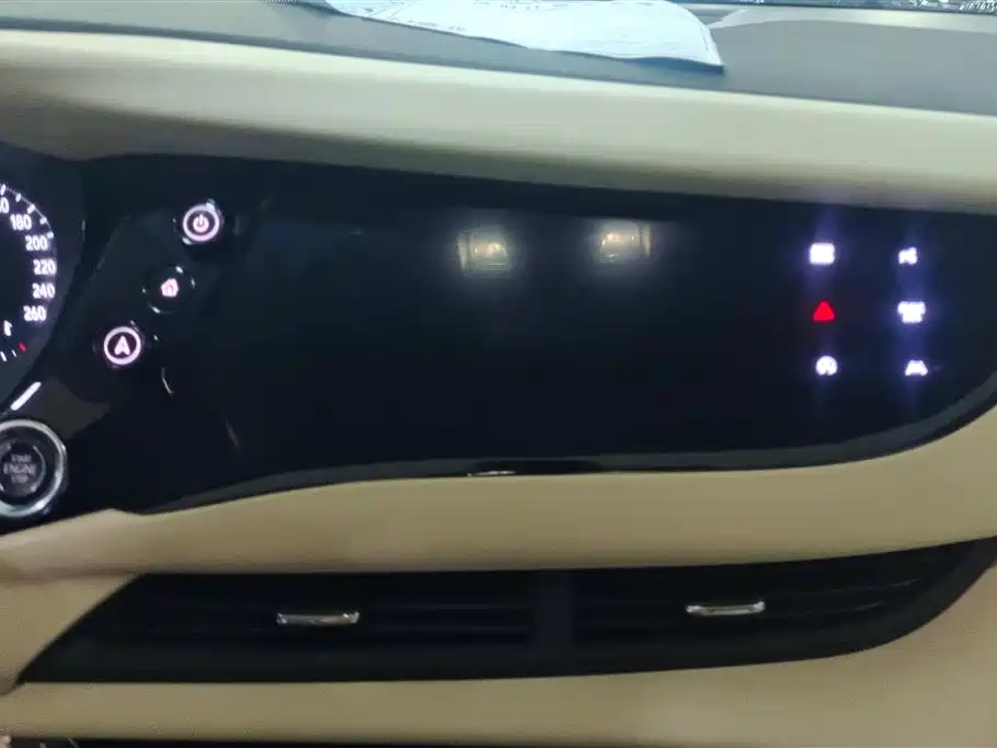 Buick Enclave 2022 652T 4WD Avenir 6-Seater фото 13