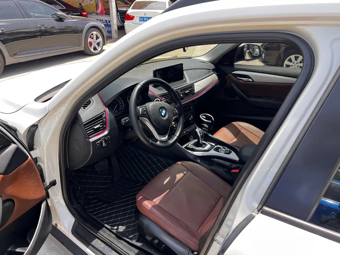 BMW X1 2015 Model sDrive18i Fashion Advanced Edition фото 10
