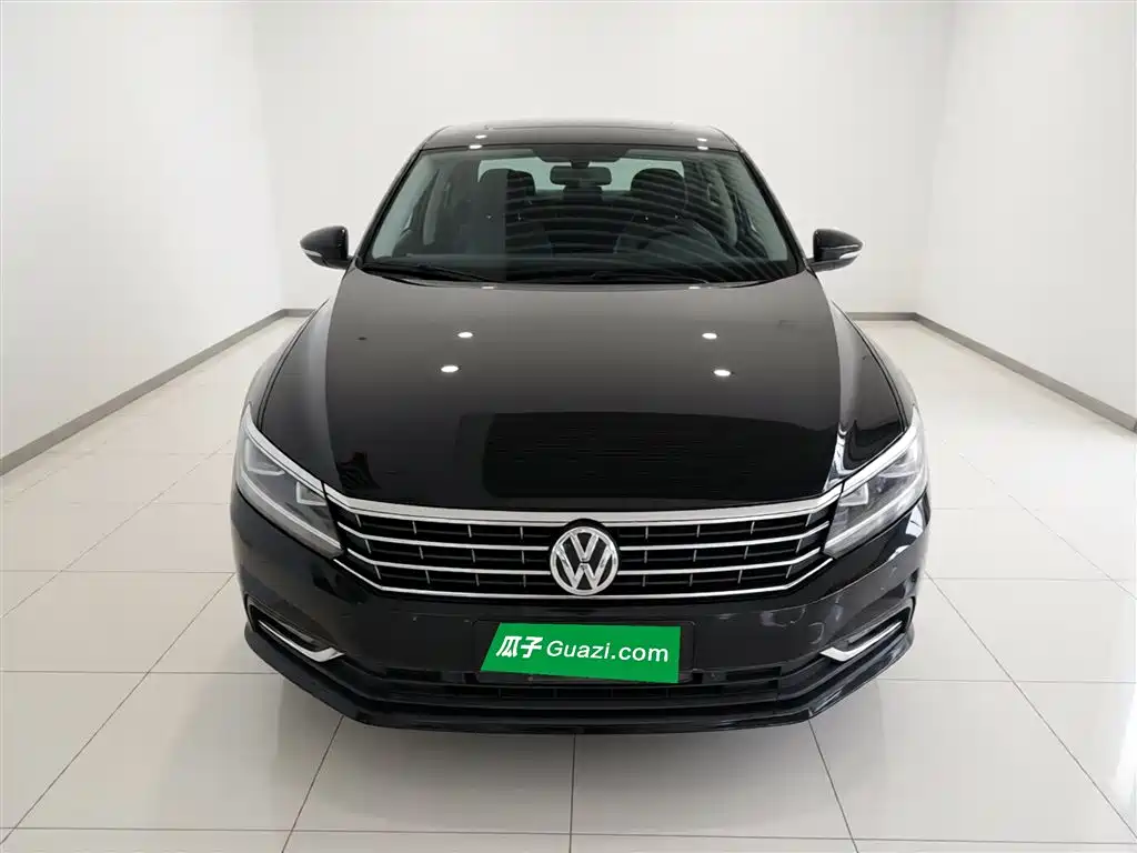 Volkswagen Passat 2017 330TSI DSG Prestige фото 3