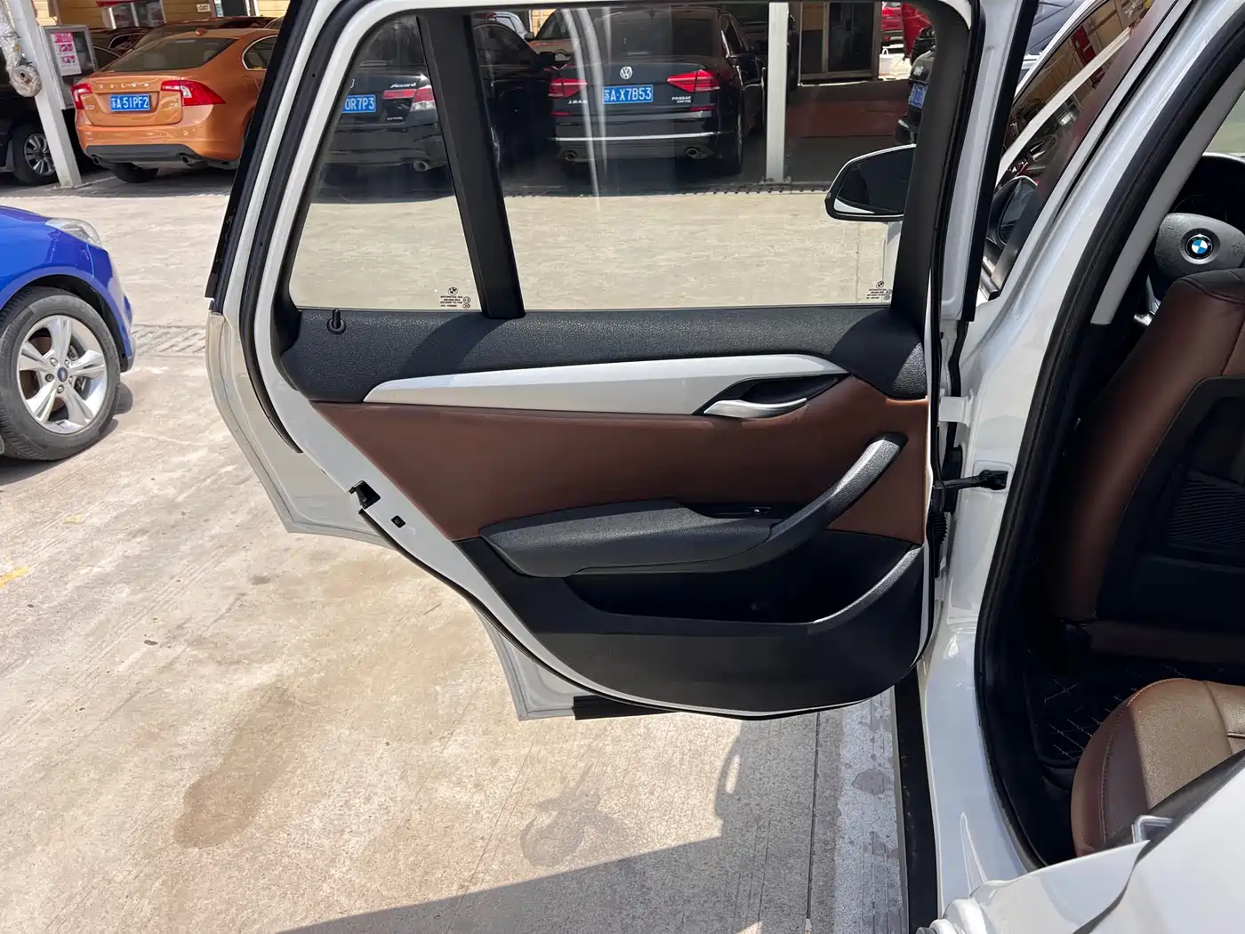 BMW X1 2015 Model sDrive18i Fashion Advanced Edition фото 11