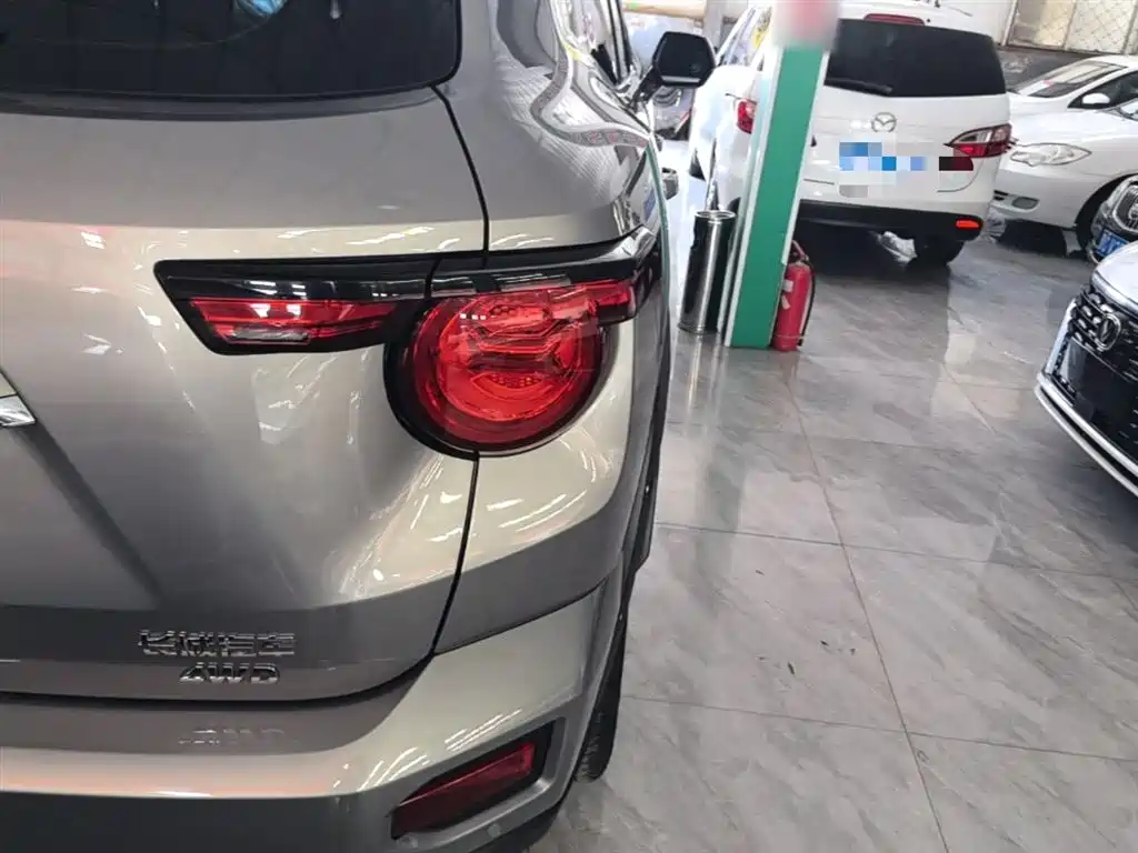 Haval Da Gou 2nd Gen 2023 2.0T AWD Wild Adventure Plus фото 8