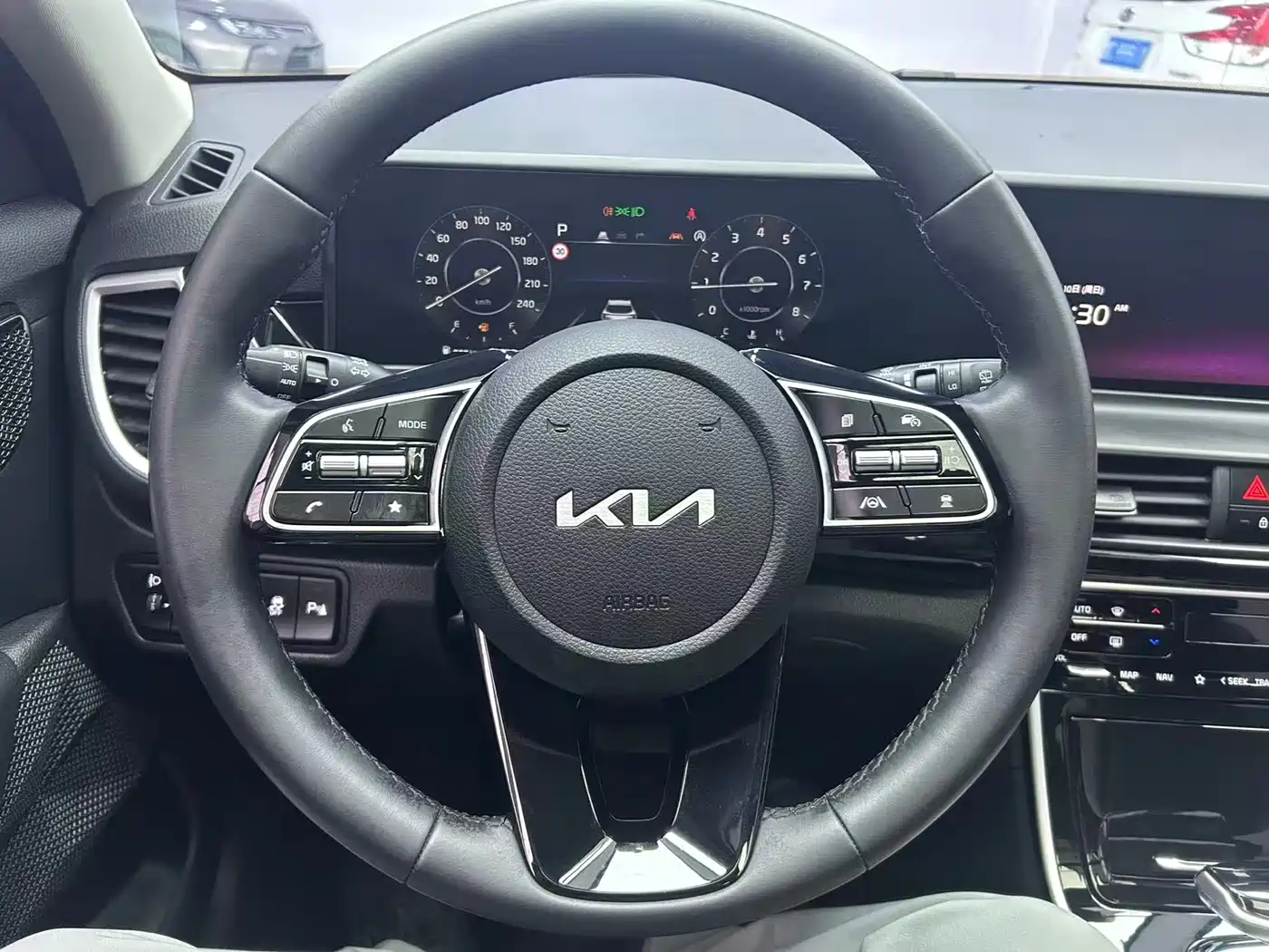 Kia Seltos 2023 1.4T DCT Luxury Edition фото 13
