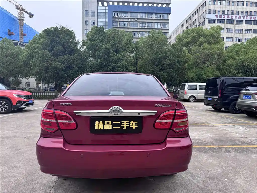 Toyota Corolla 2013 1.6L Automatic Luxury фото 6