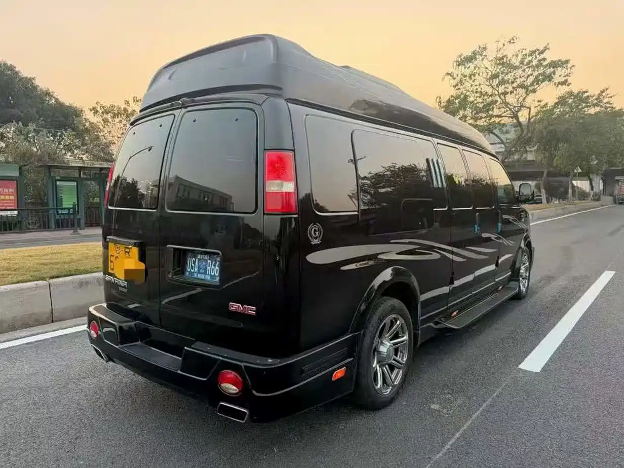 GMC Savana 2014 2014 6.0L G1500L Leader Class
