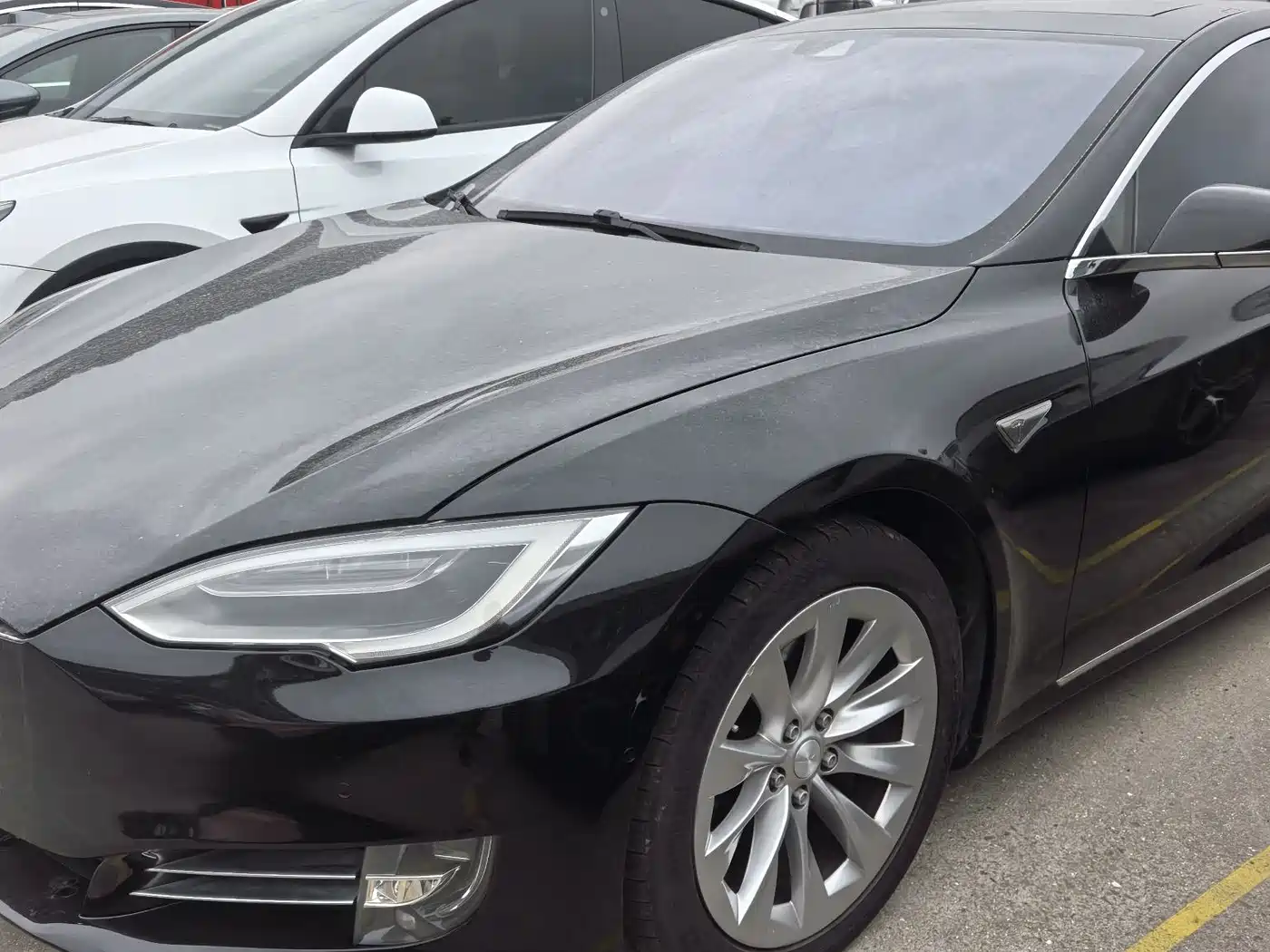 TESLA MODEL S