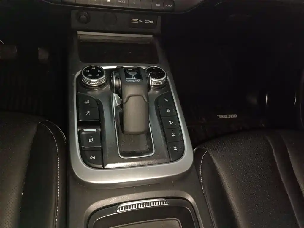 Tank 300 2023 Off-Road Edition 2.0T Conqueror фото 14