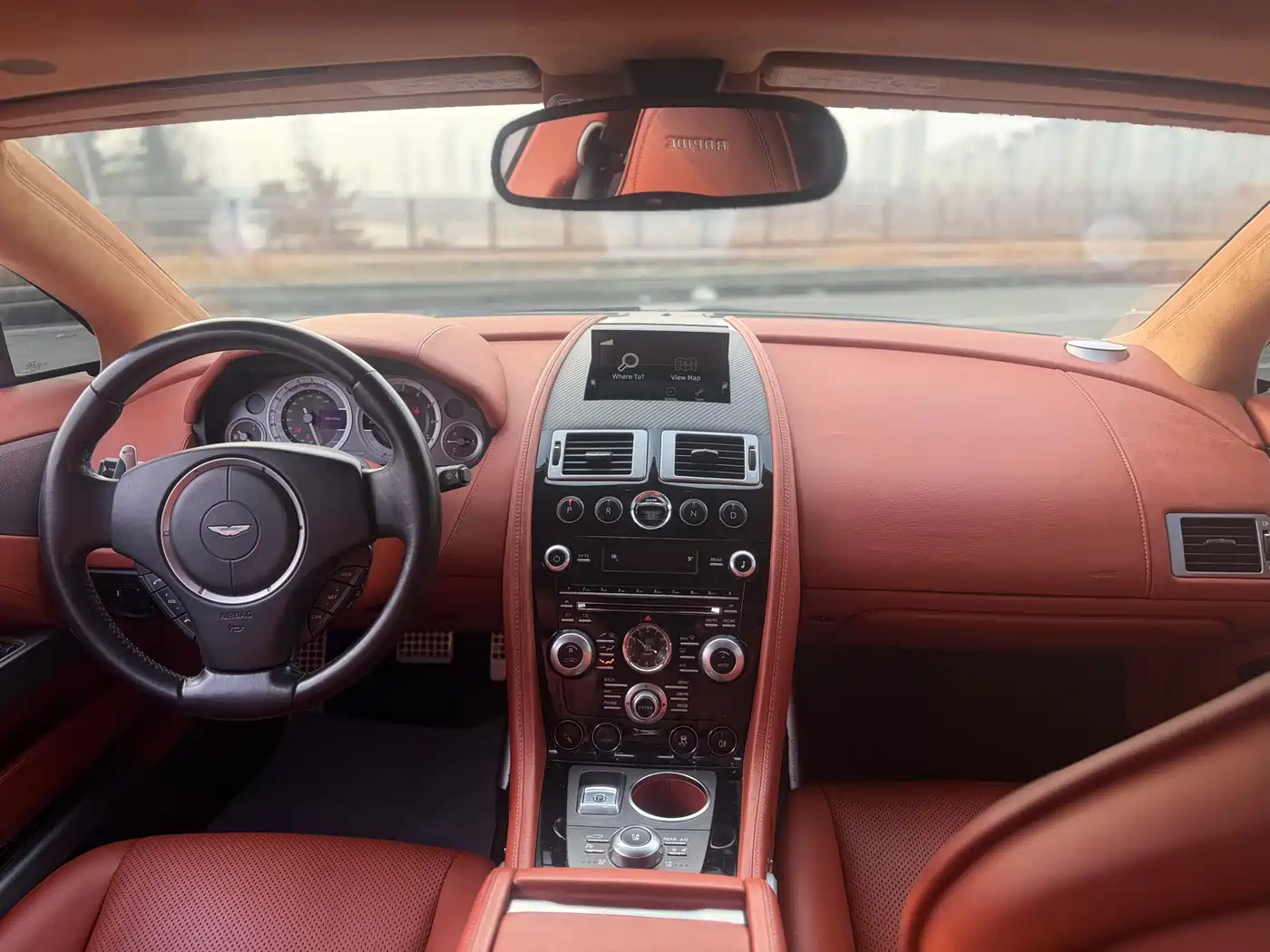 Aston Martin Rapide 2010 6.0L фото 11