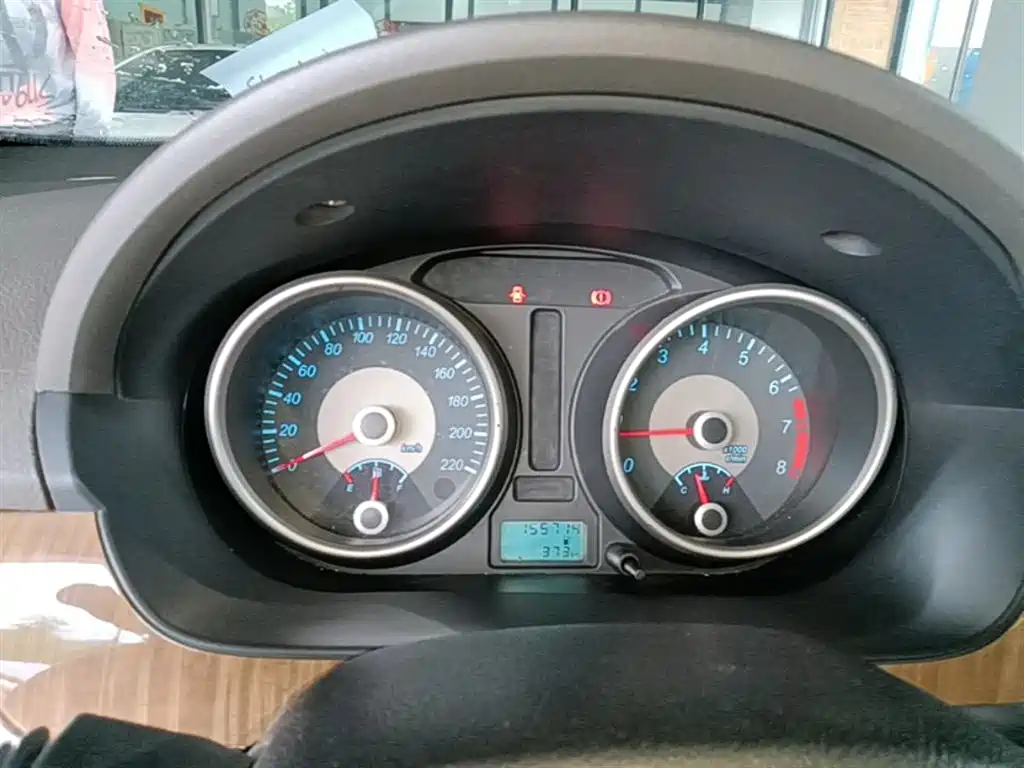 Buick Excelle 2015 1.5L Manual Classic фото 12