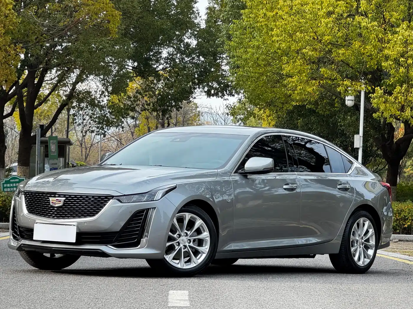 Cadillac CT5 2023 28T Luxury Style (Standard Edition)