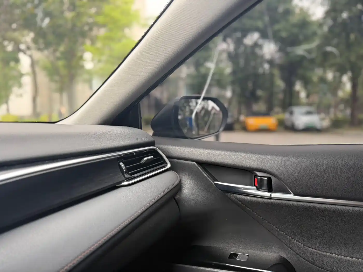 Toyota Camry 2022 2.0GVP Leading Edition фото 15