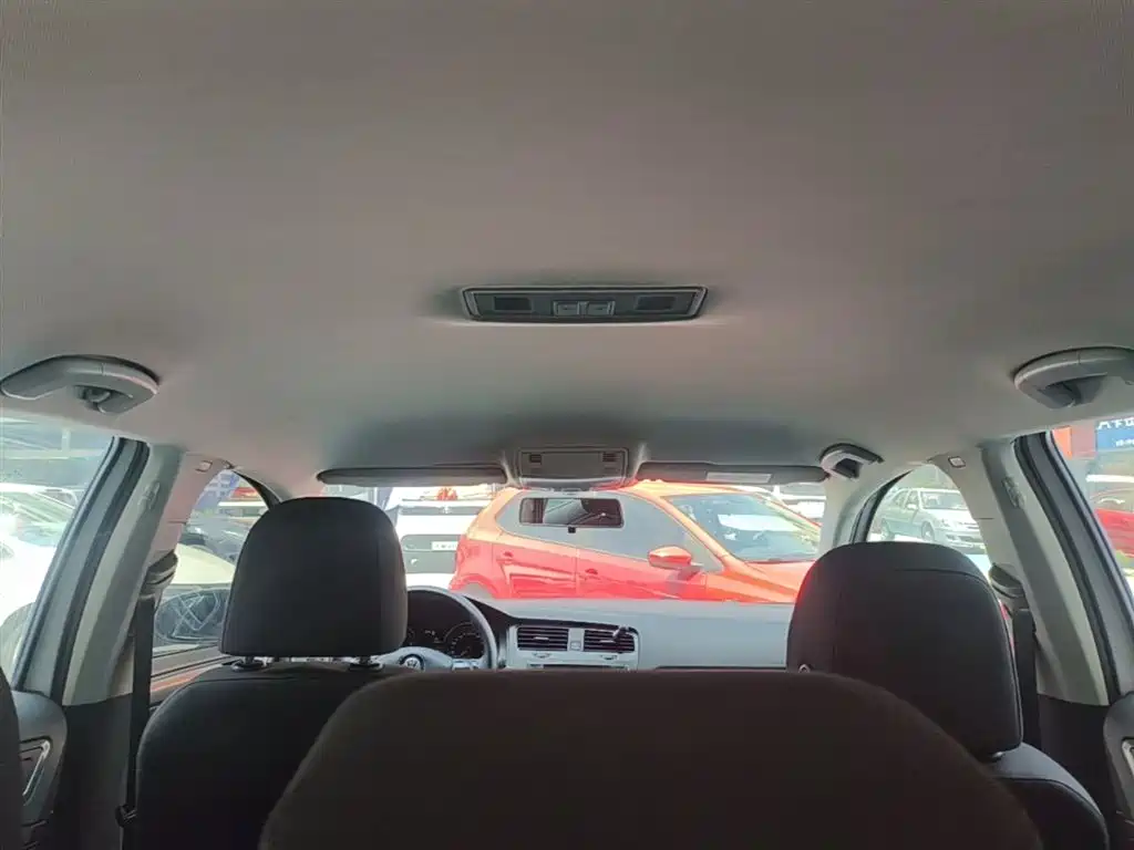 Volkswagen Golf 2015 1.6L Manual Fashion фото 18