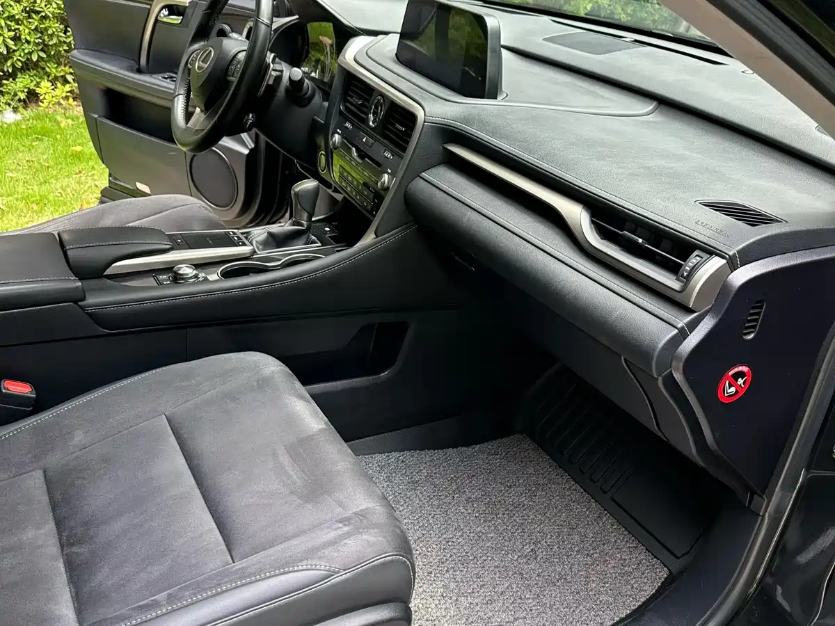Lexus RX 2020 300 2WD Elite Edition China VI фото 8