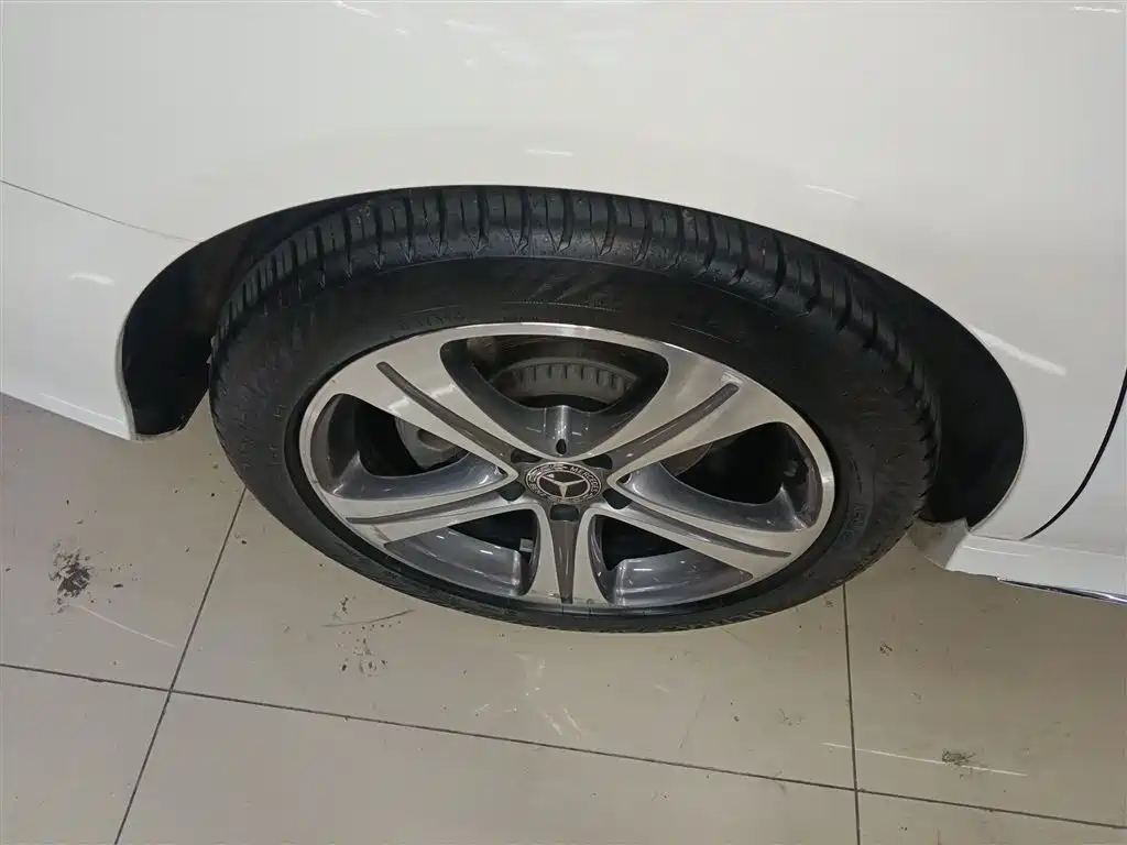 Mercedes-Benz E-Class 2019 E 200 L Sport фото 22
