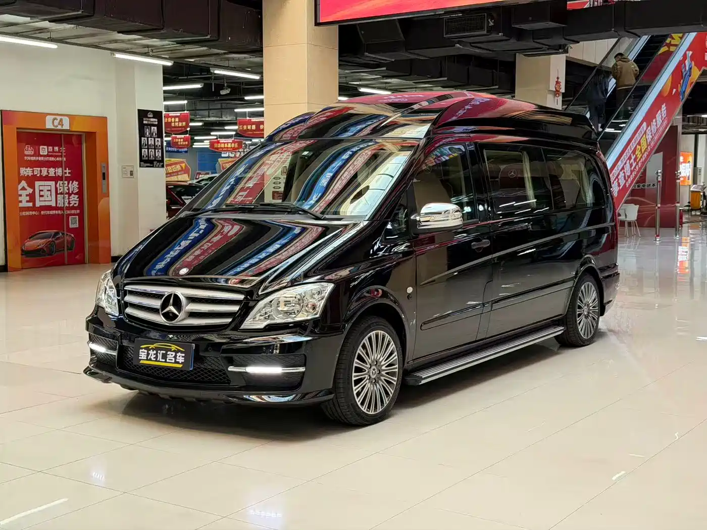 Mercedes-Benz Vito 2013 Model 3.0L Elite Edition
