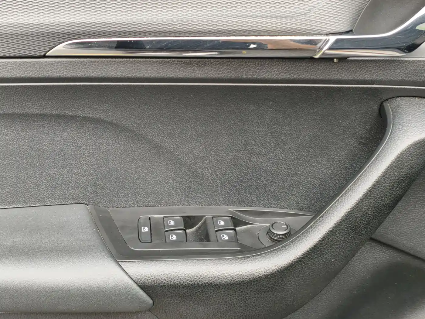 Škoda Kamiq 2020 Model 1.5L Automatic Comfort фото 12