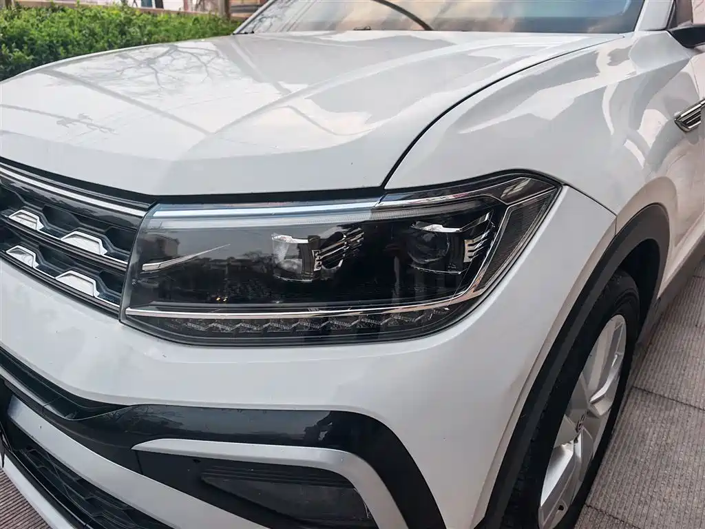 Volkswagen T-Cross 2019 1.5L Automatic Comfort Edition фото 3