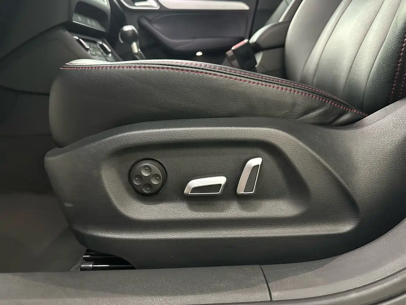 Audi Q3 2017 30 TFSI Sport фото 12