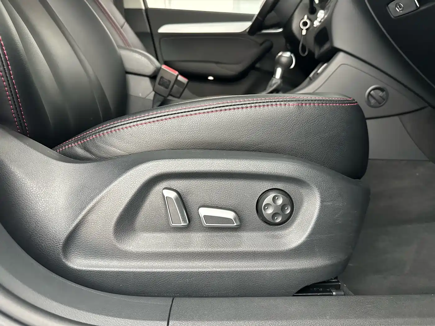 Audi Q3 2017 30 TFSI Sport фото 13