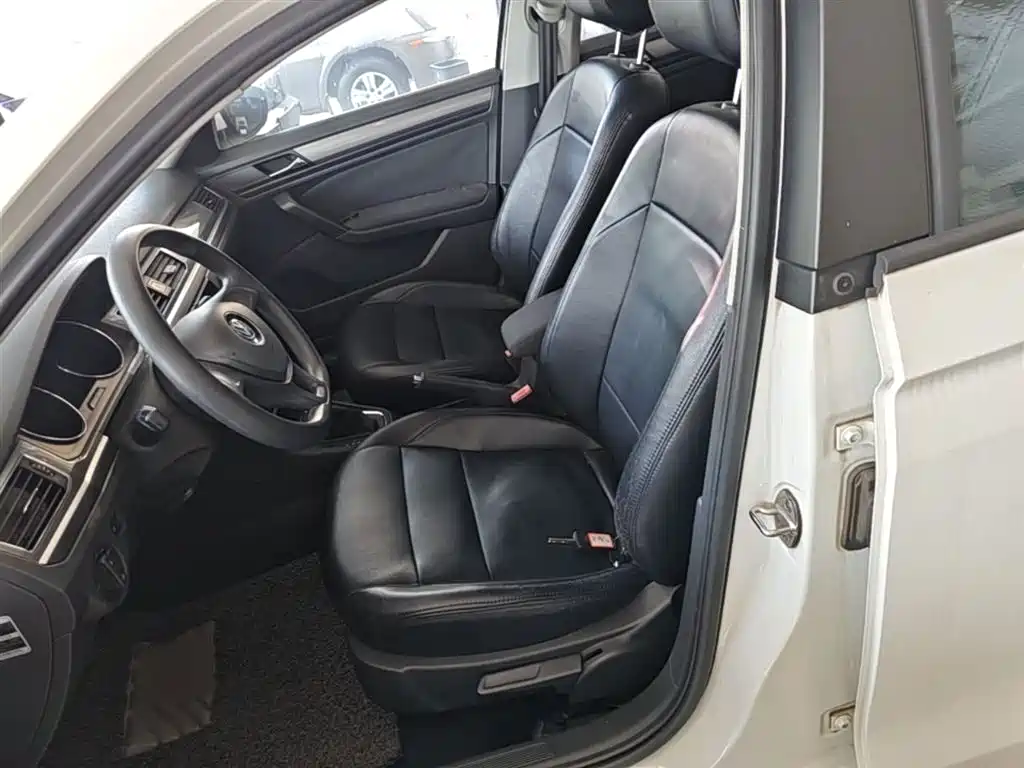 Volkswagen Bora 2016 Model 1.6L Automatic Fashion фото 15