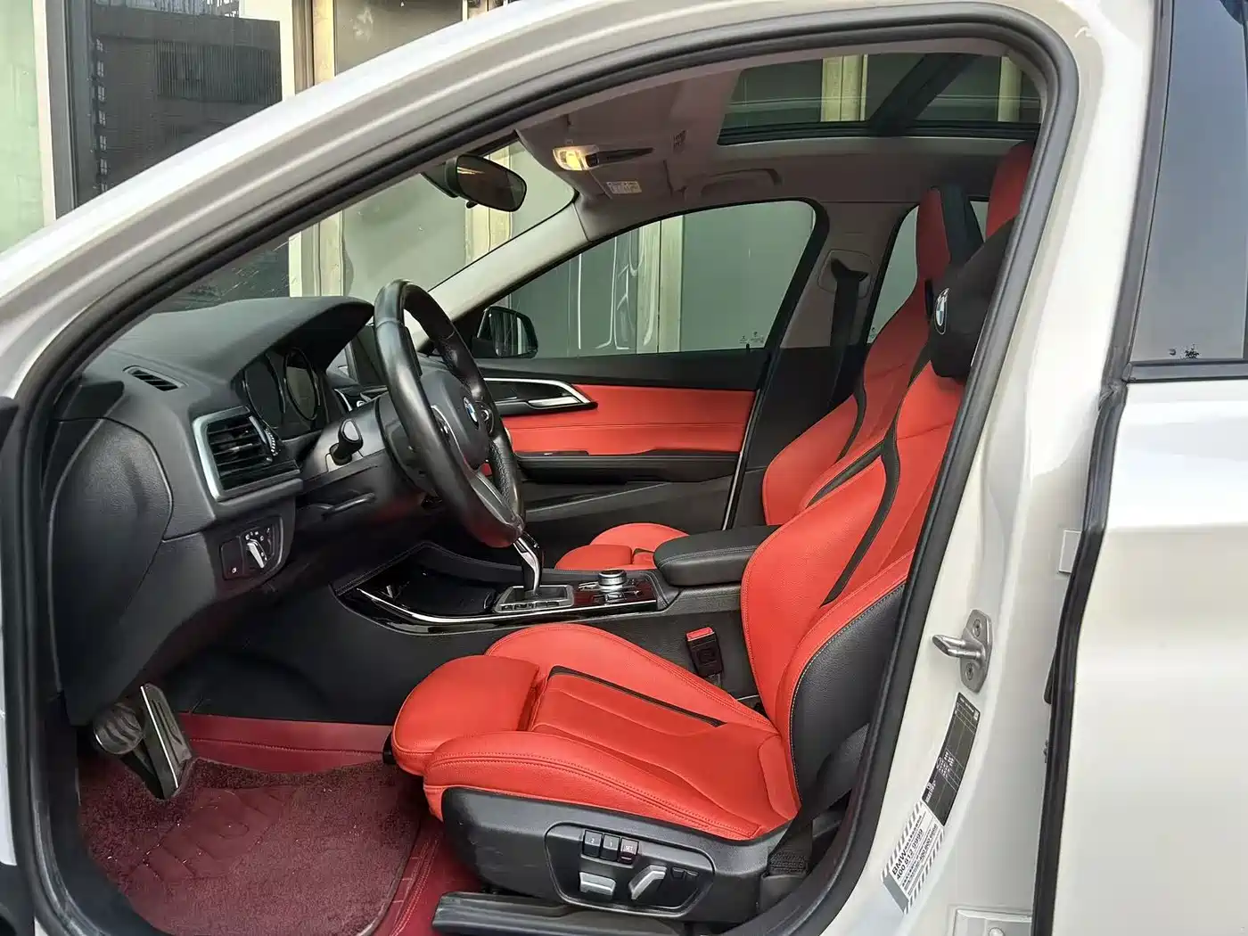 BMW 1 Series 2021 125i M Sport Black Night Edition фото 7