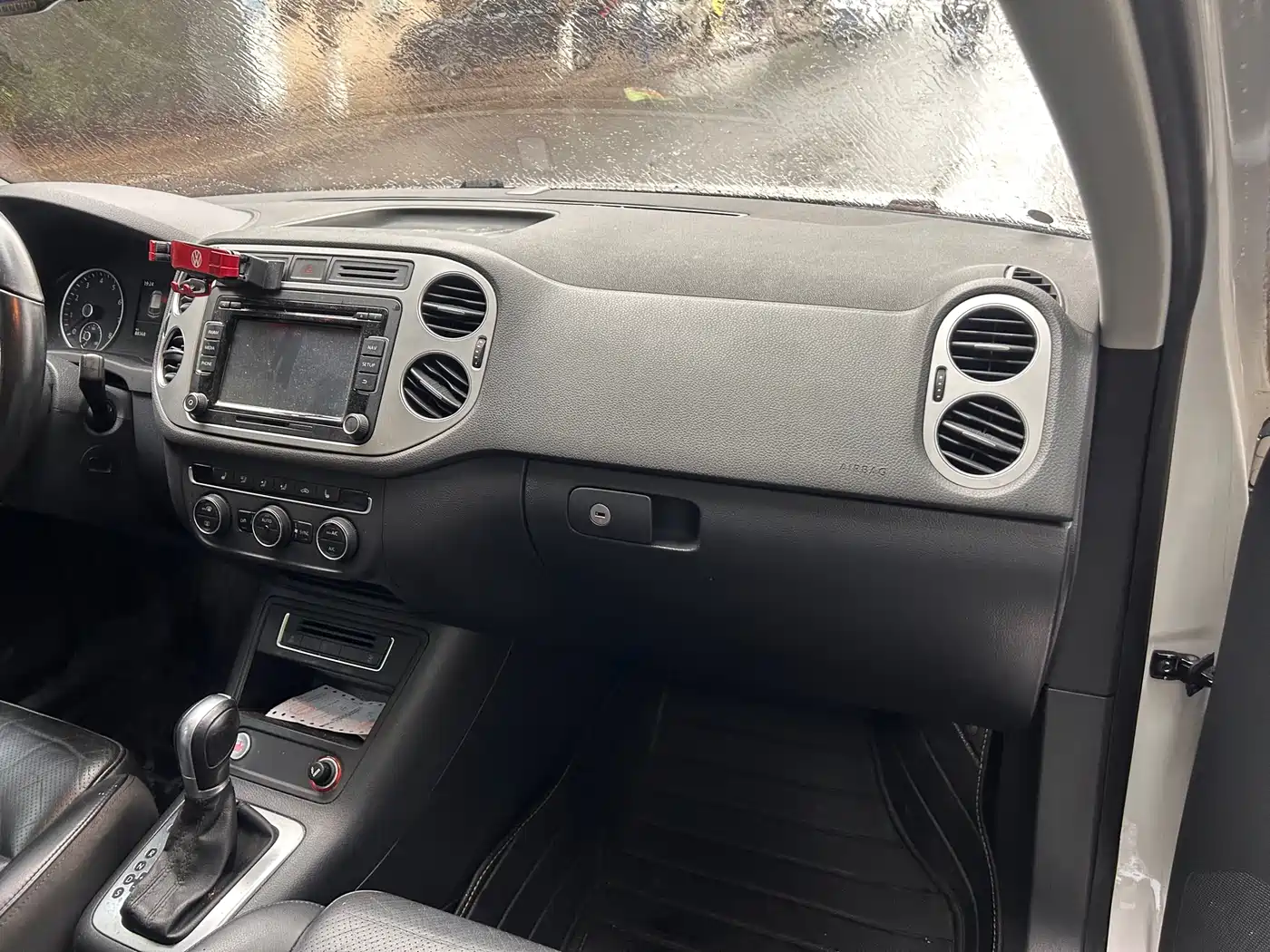 Volkswagen Tiguan 2015 1.8TSI Automatic 2WD Trendline фото 12