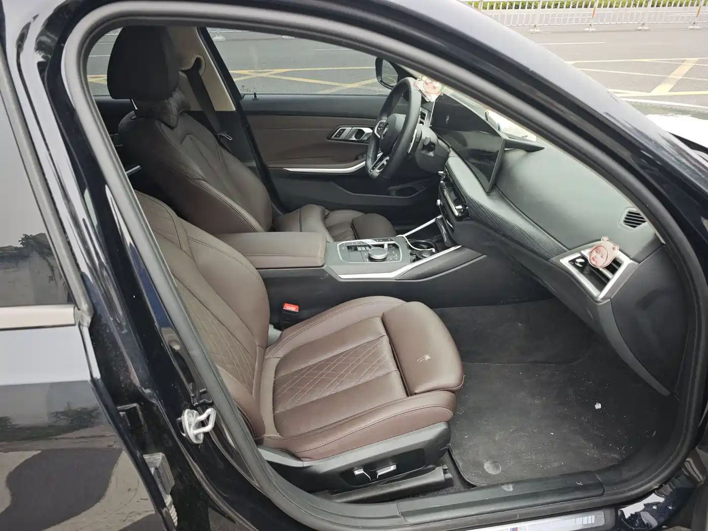 BMW 3 Series 2025 325Li M Sport Package фото 11