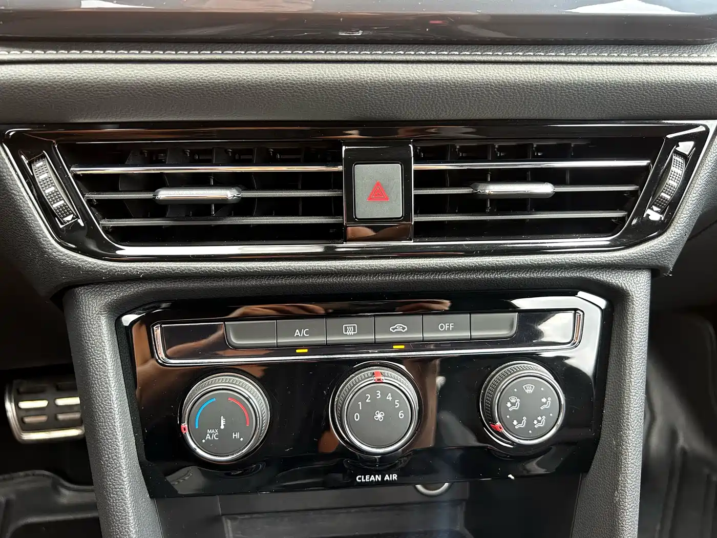 Volkswagen Tharu 2019 Model 280TSI 2WD R-line China VI фото 36