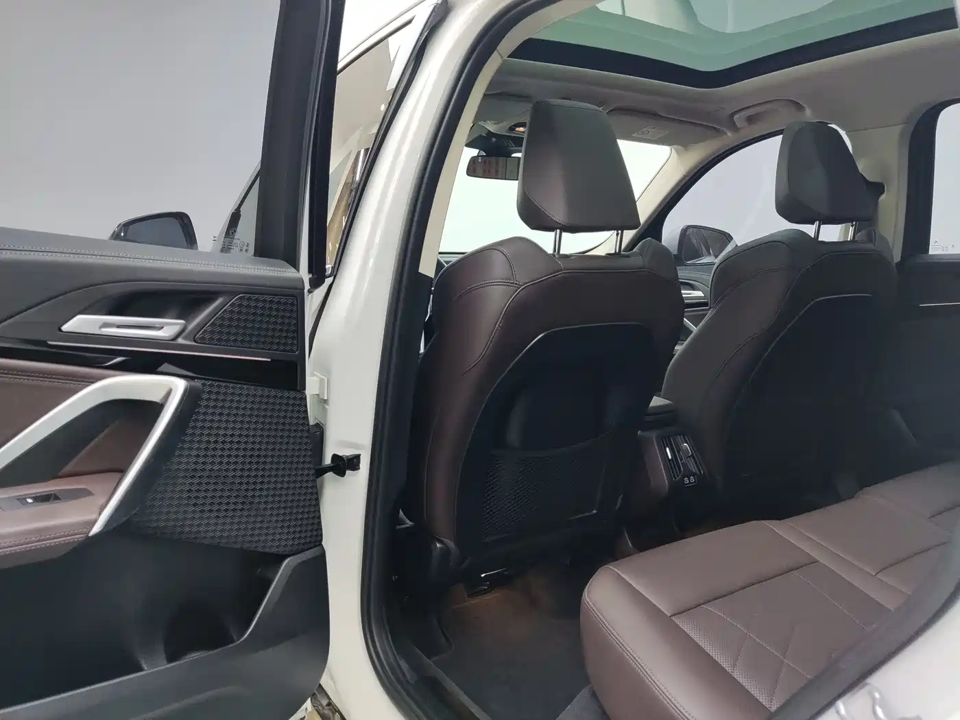 BMW X1 2023 sDrive20Li X Design Package фото 12