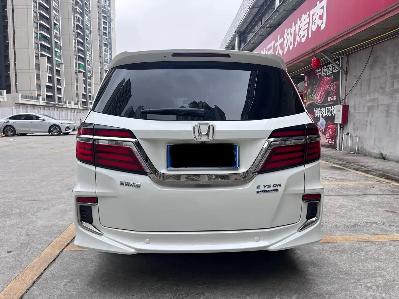 Фото 8 - Honda Elysion