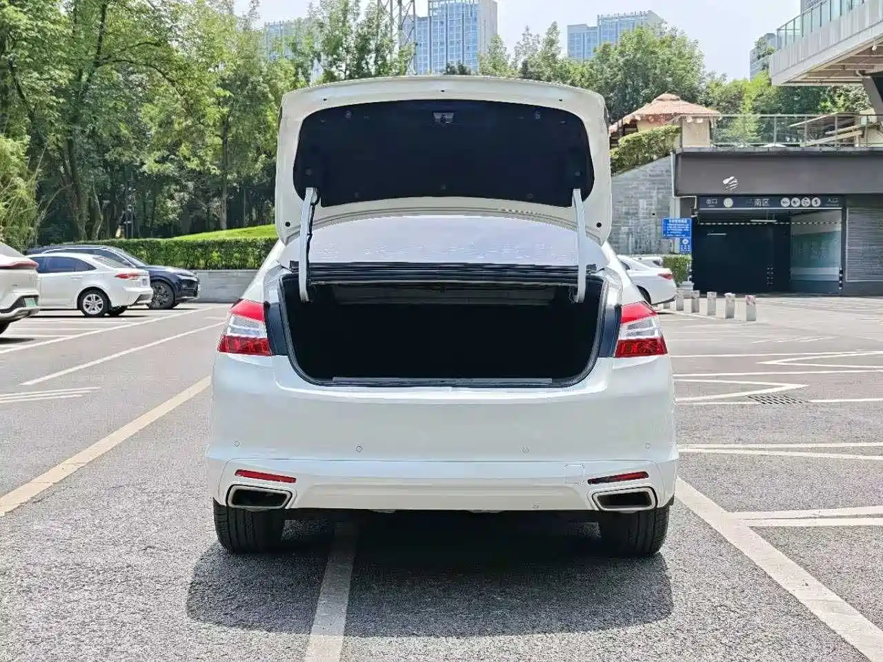 Peugeot 408 2018 Facelift 350THP Automatic Luxury фото 27