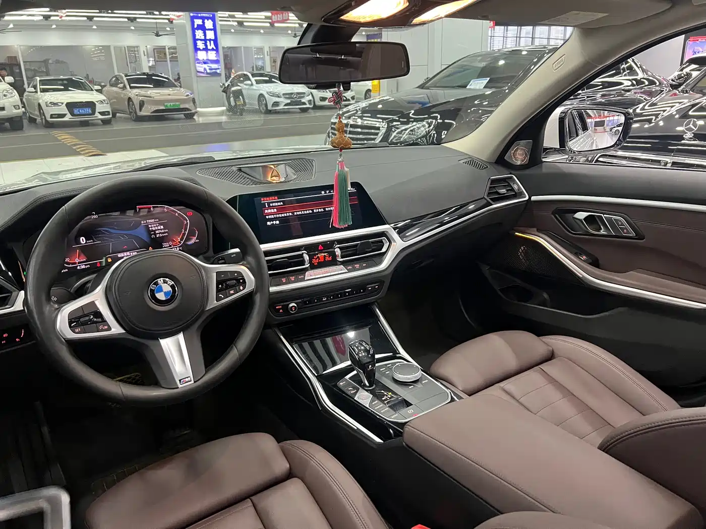 BMW 3 Series 2020 320Li M Sport Package фото 14