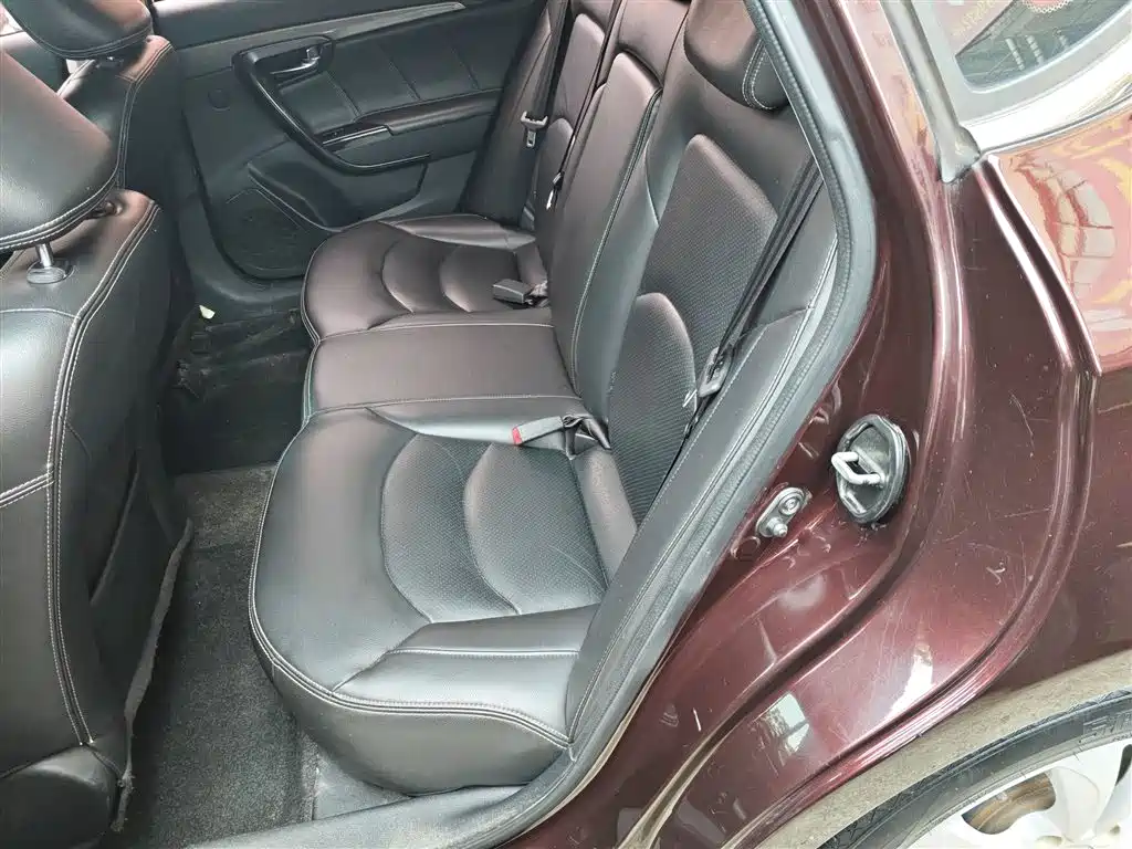 GAC Trumpchi Trumpchi GA6 2016 235T DCT Elite Edition фото 13
