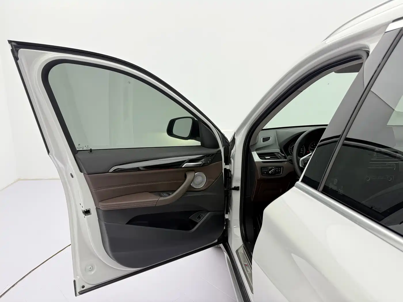 BMW X1 2022 sDrive20Li Fashion фото 22