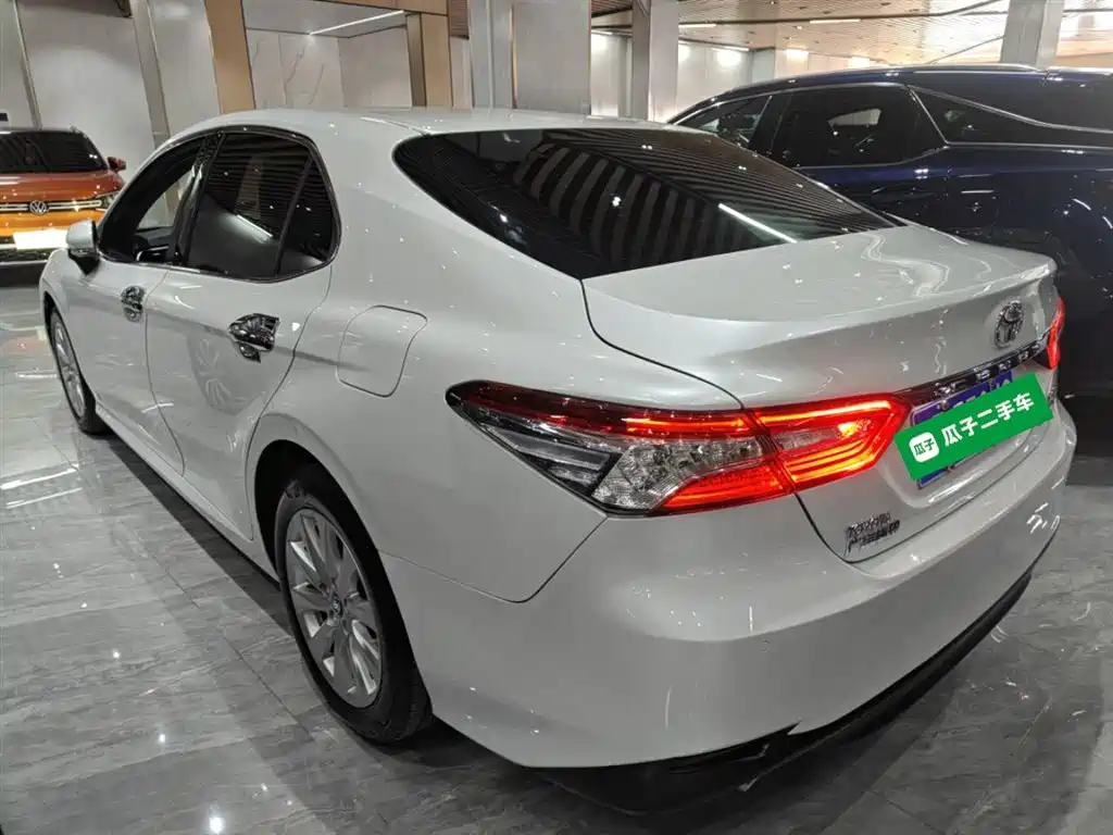 Toyota Camry 2018 2.0G Luxury Edition фото 5