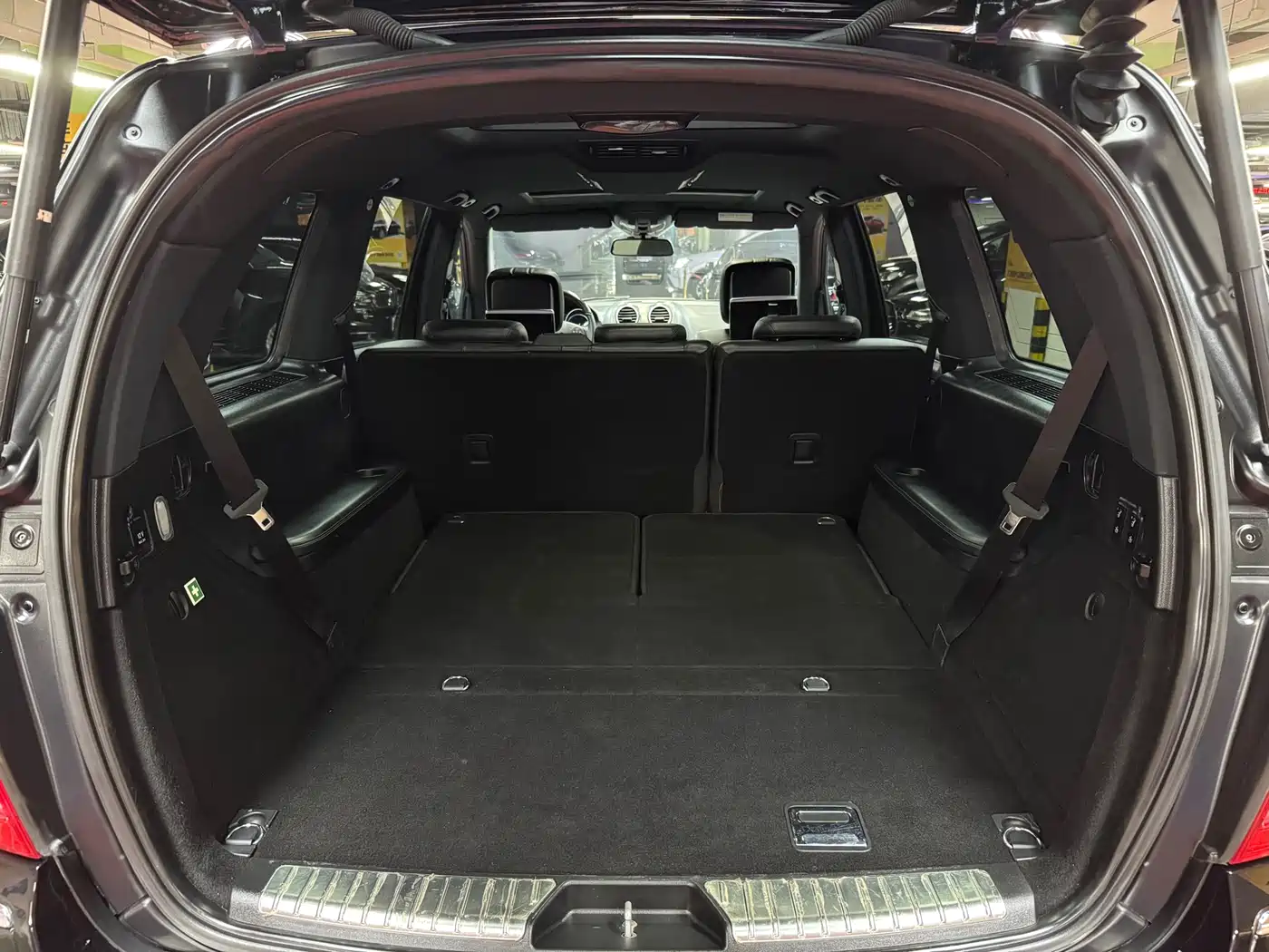 Mercedes-Benz GL-Class 2011 GL 450 Prestige Grand Edition фото 44