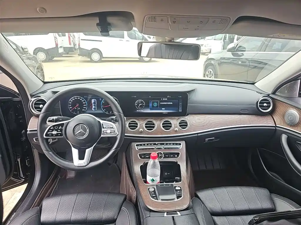 Mercedes-Benz E-Class 2019 E 200 L фото 10