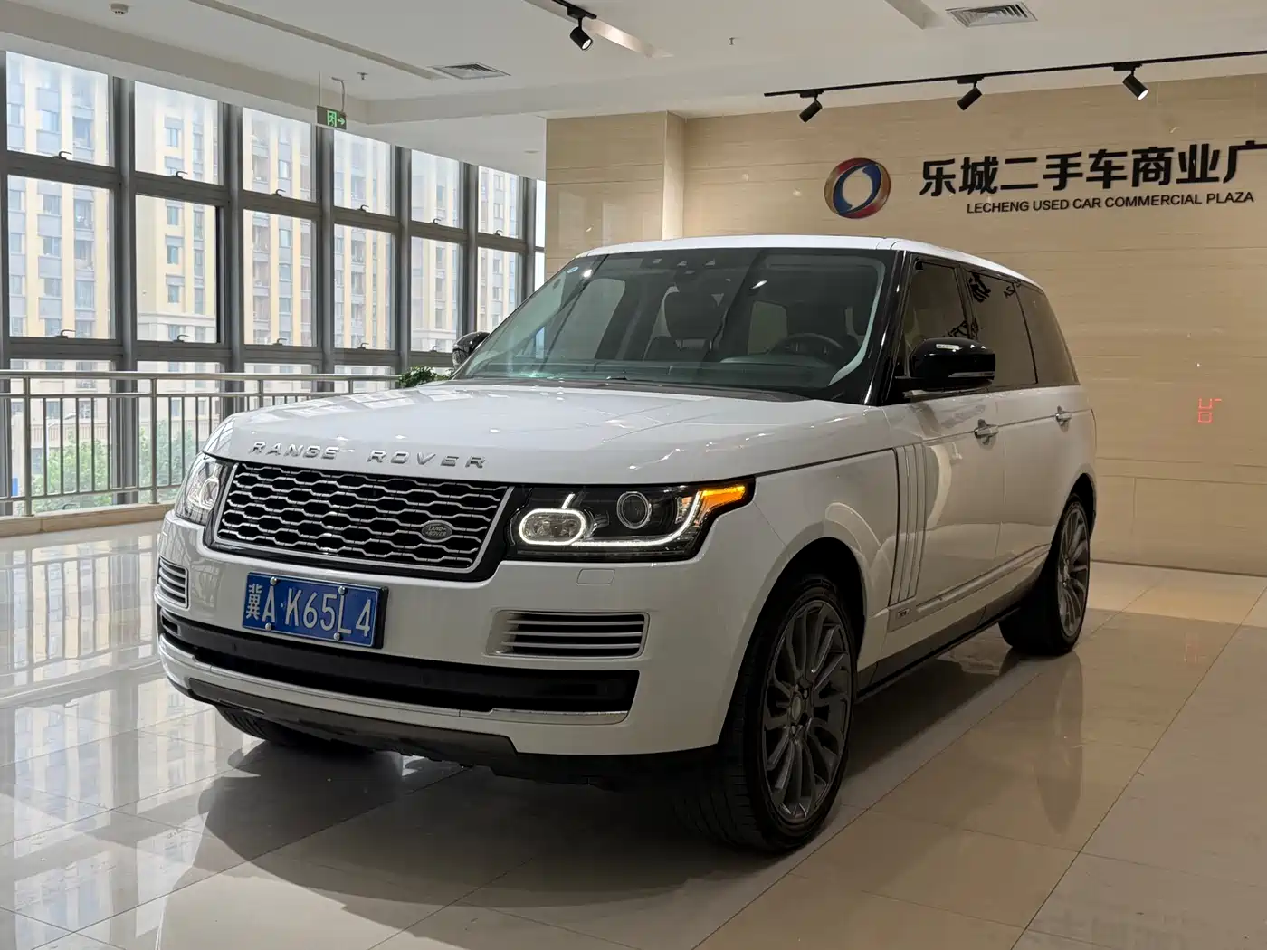 Land Rover Range Rover 2016 3.0 SC V6 Vogue LWB
