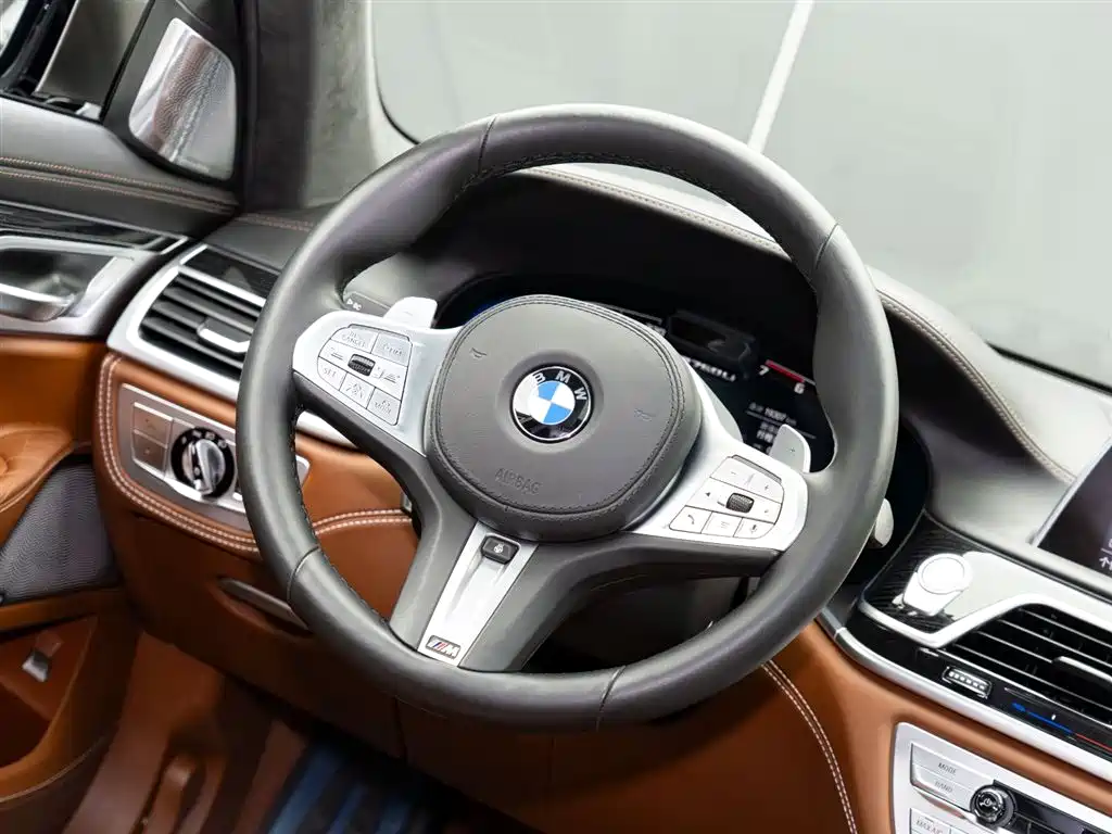 BMW 7 Series 2019 Facelift M760Li xDrive V12 Sport Package фото 18