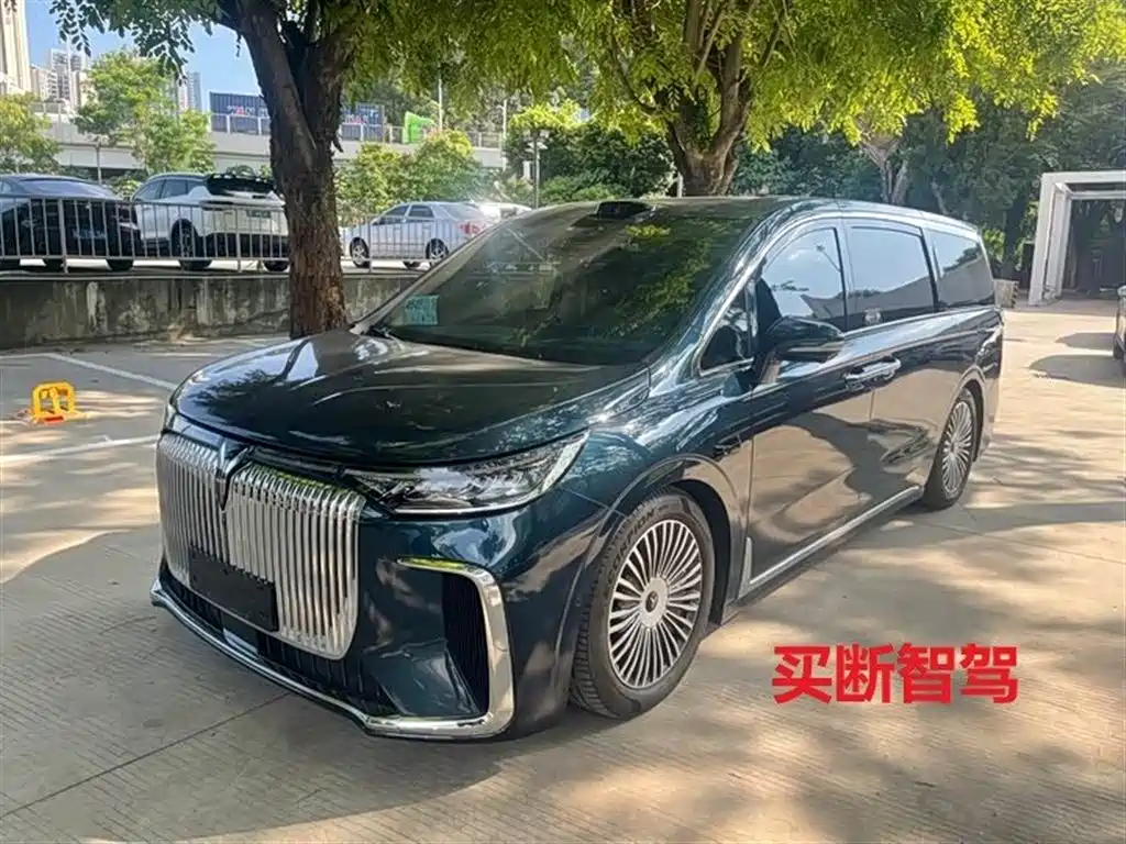 Voyah Auto Voyah Dreamer 2025 PHEV AWD Flagship Qian Kun Edition