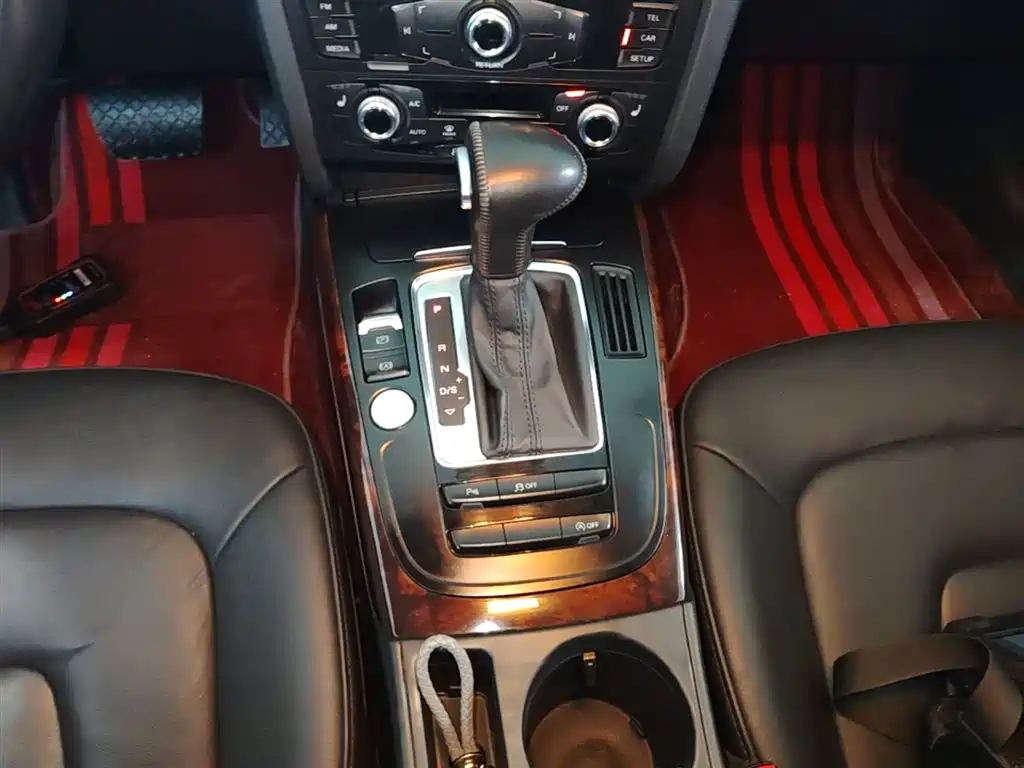 Audi A4L 2016 35 TFSI Collector's Edition Automatic Standard фото 14