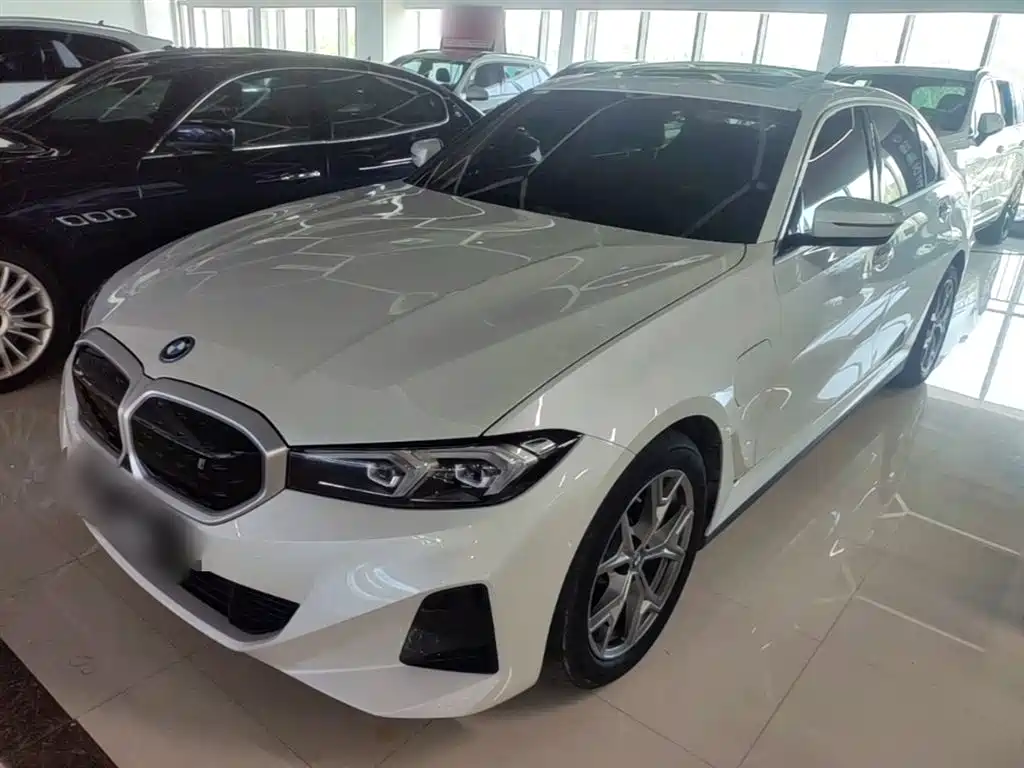BMW i3 2022 eDrive 35 L