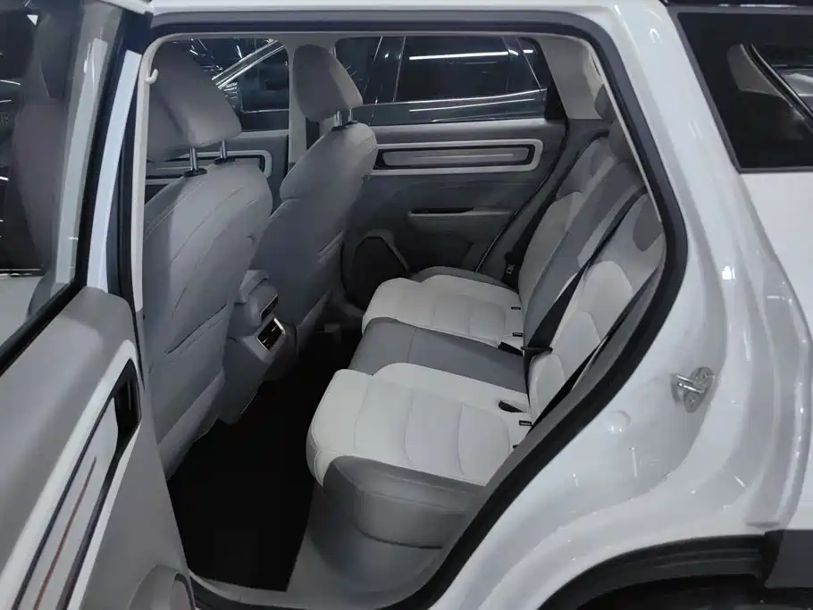 Geely ICON 2025 2026 Chocolate 1.5TD Pure Edition