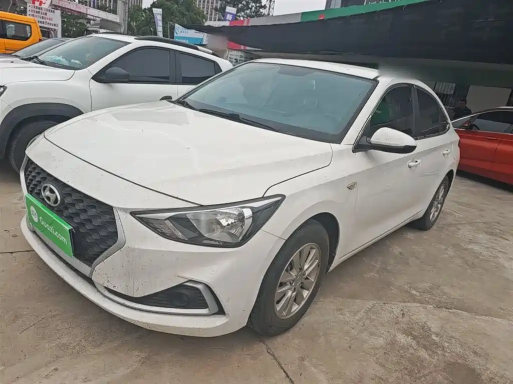 Hyundai Elantra 2018 1.6L Automatic Pleasing Edition GL China VI фото 2