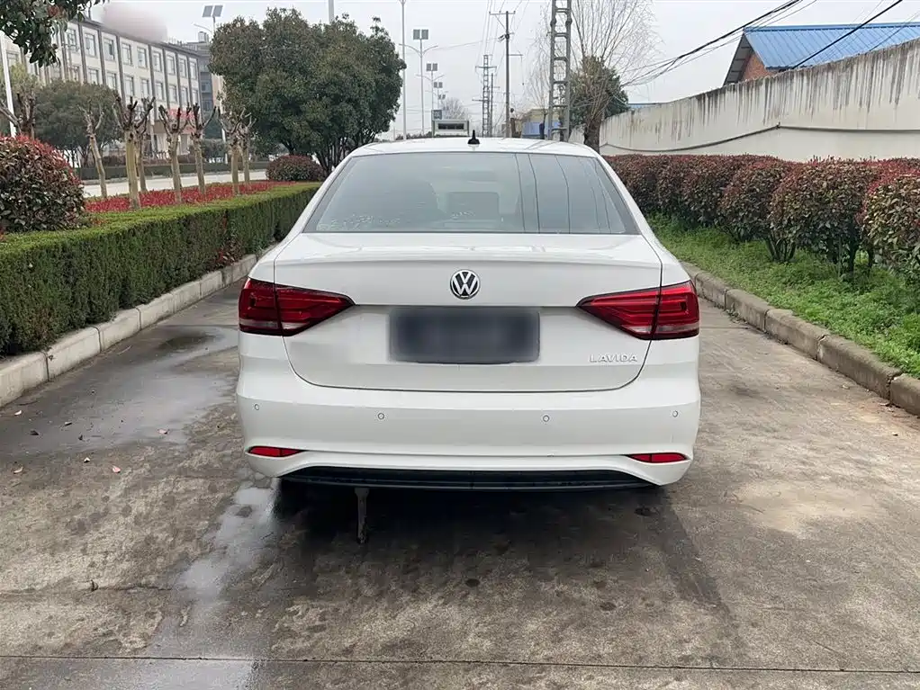Volkswagen Lavida 2019 Lavida Start 1.5L Manual Trend (China VI) фото 23